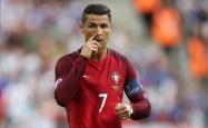 开云体育官网-孤星闪耀，2026世界杯，加拿大碾压乌兹别克斯坦，奥斯梅恩完成致命一击的唯一史诗