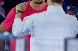 开云体育登录-欧洲网球队鏖战西班牙网球队，兹维列夫统治全场的简单介绍