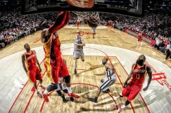 开云体育app-36岁穆雷五盘鏖战力克联合杯冠军，刷新澳网最年长逆转纪录