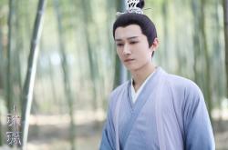 开云体育-冰火碰撞！尼克斯窒息防守撕碎深圳，爱德华兹利刃出鞘终结悬念