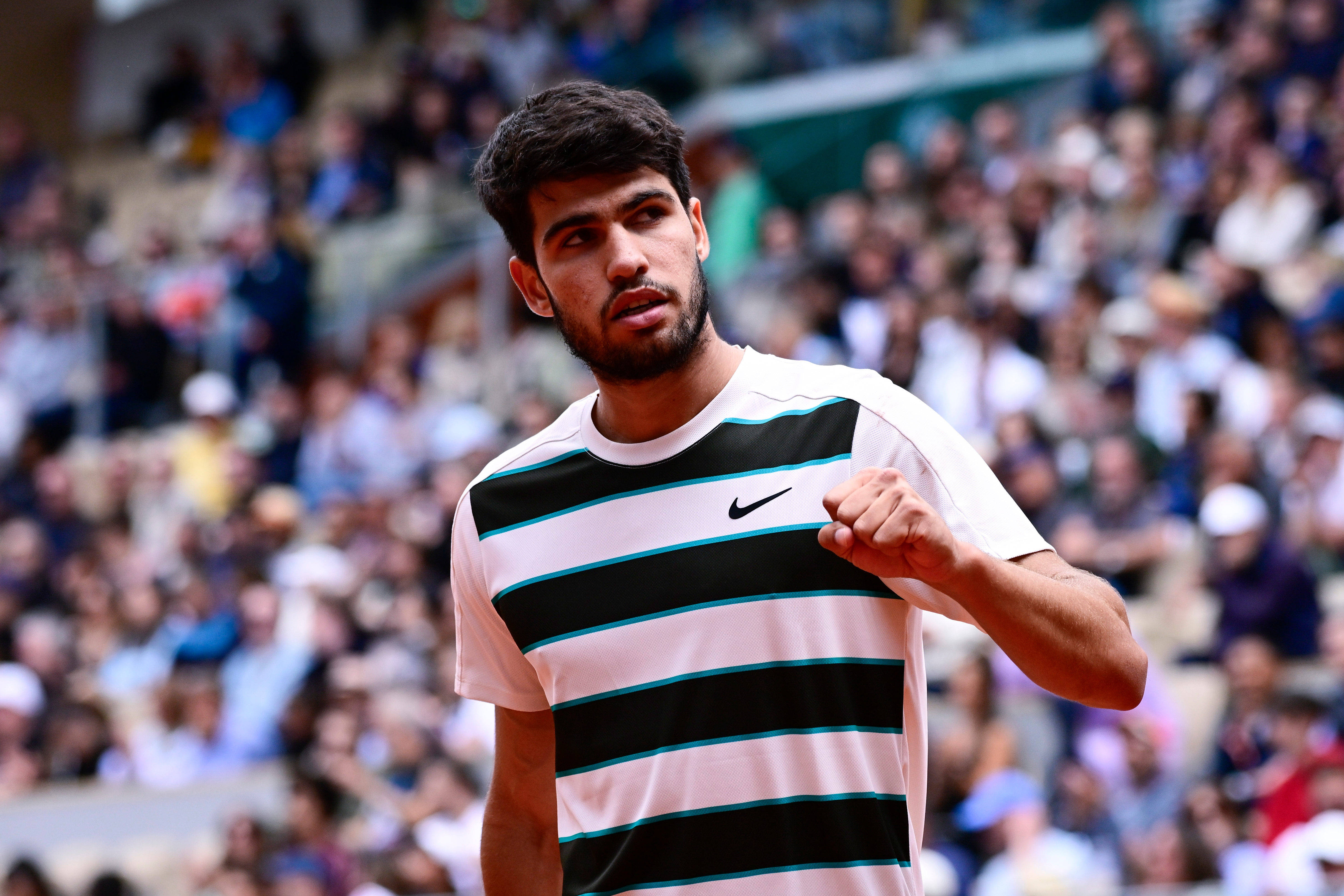 法国网球队爆冷世界网球队，阿尔卡拉斯三分雨点燃全场的简单介绍