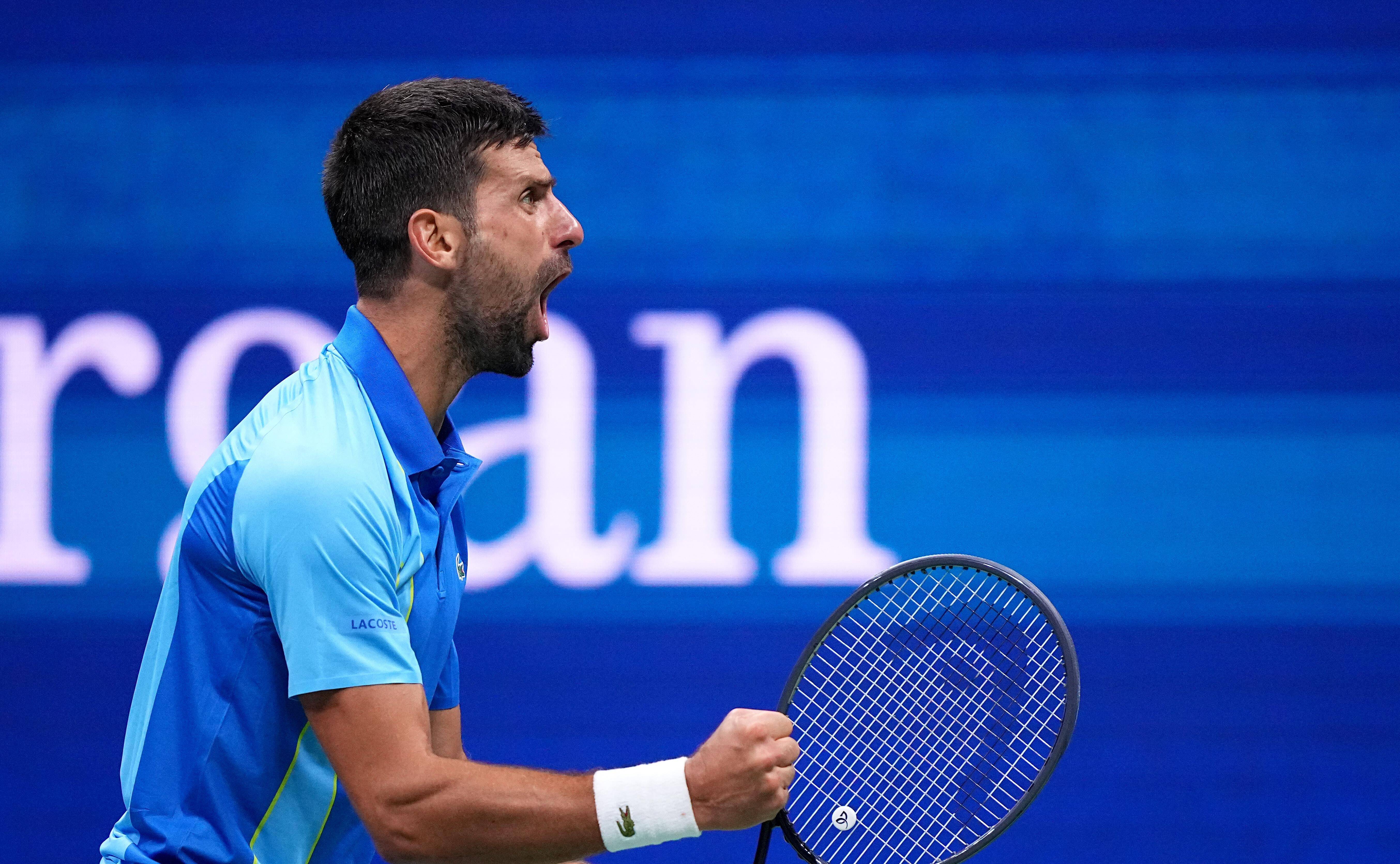 西班牙网球队绝地反击美国网球队，费德勒惊艳世界