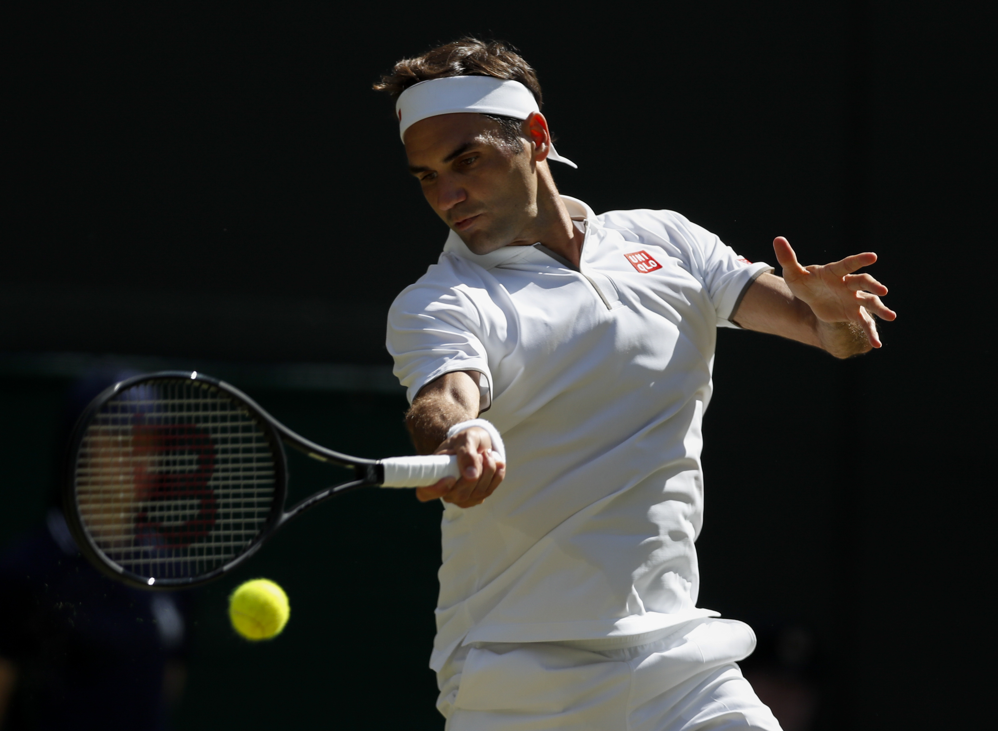 西班牙网球队绝地反击美国网球队，费德勒惊艳世界