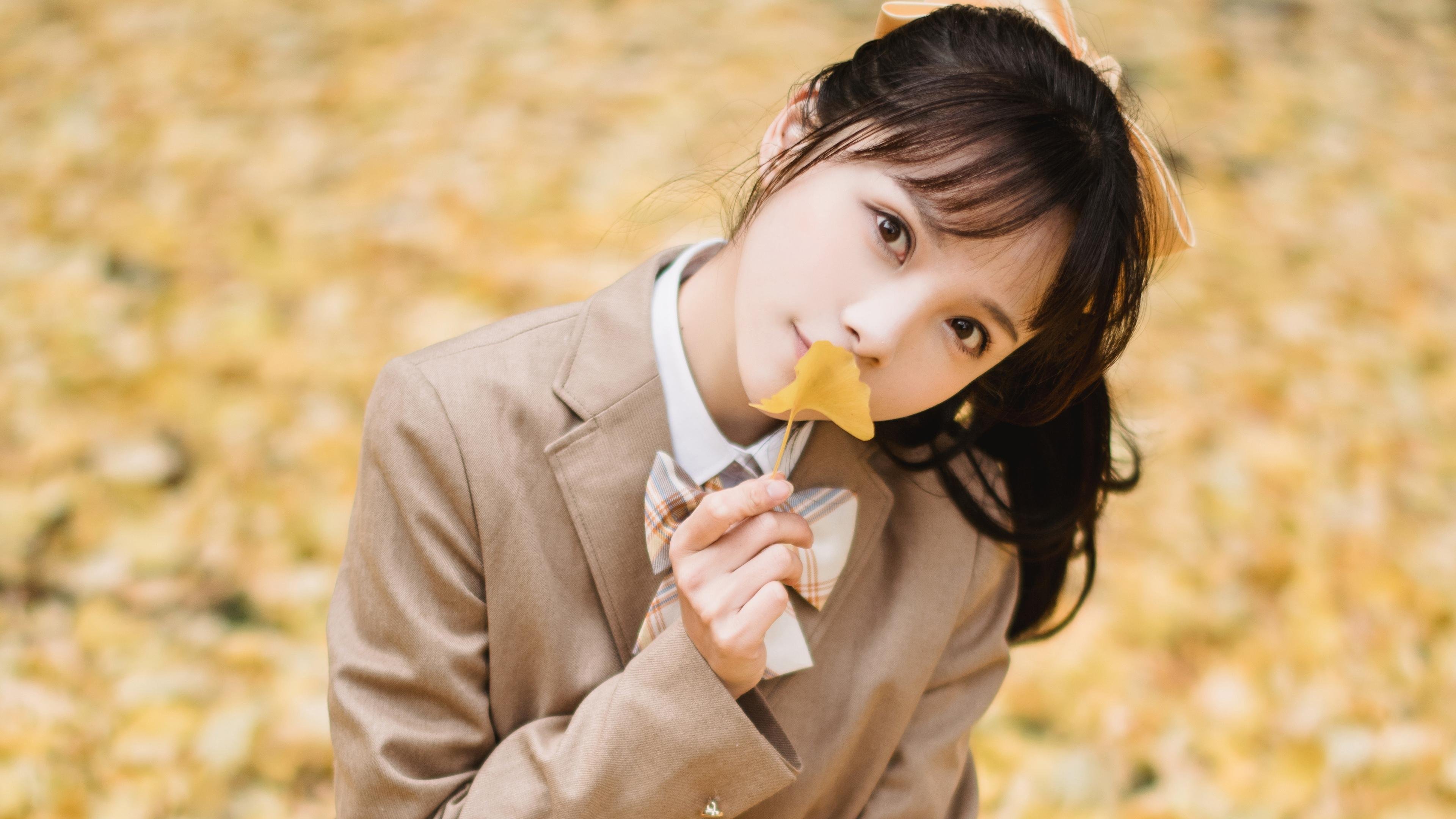 冰与焰的对决，姆巴佩的惊鸿一瞥，如何照亮了奥地利险胜墨西哥的夜空？