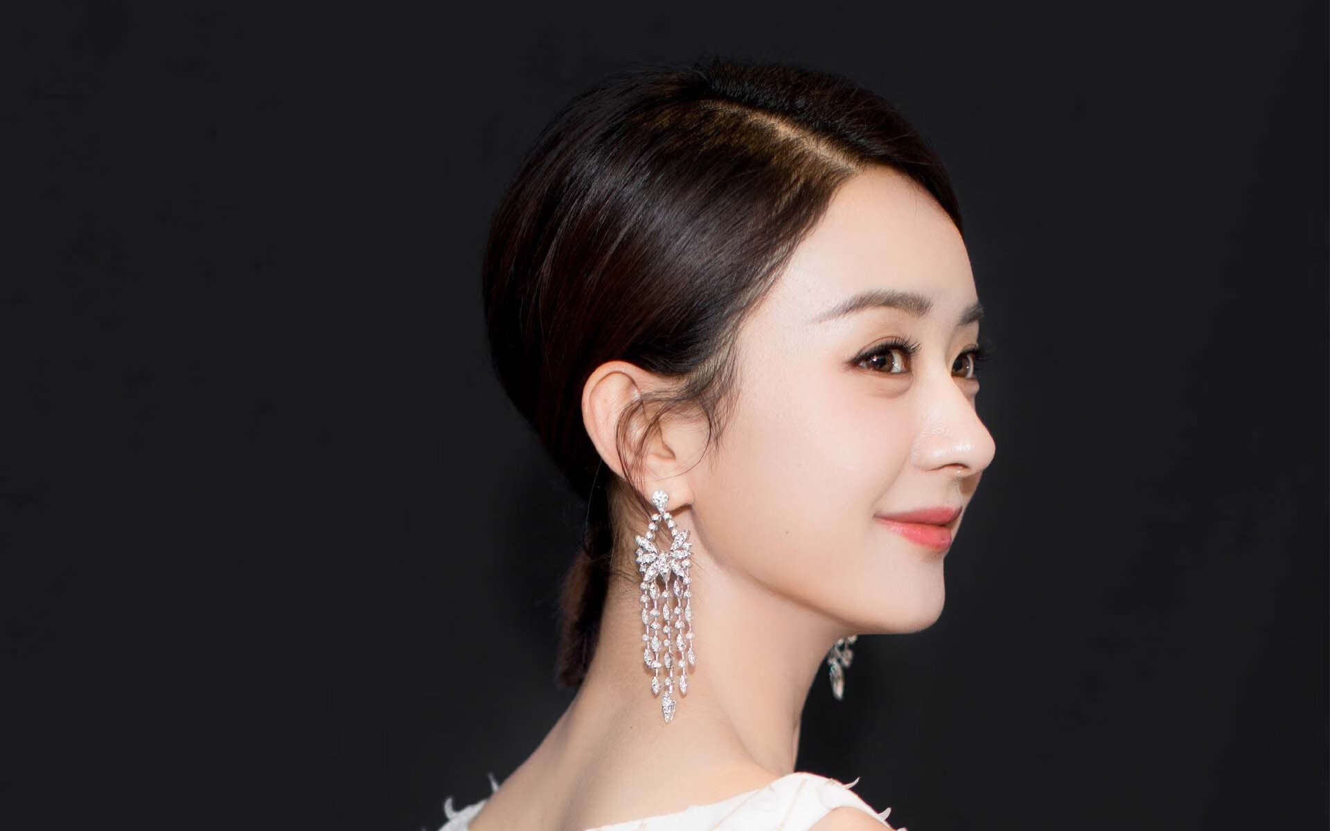 东方铁壁与西方巨兽,广厦压制湖人的战术启示与字母哥抢七封神记