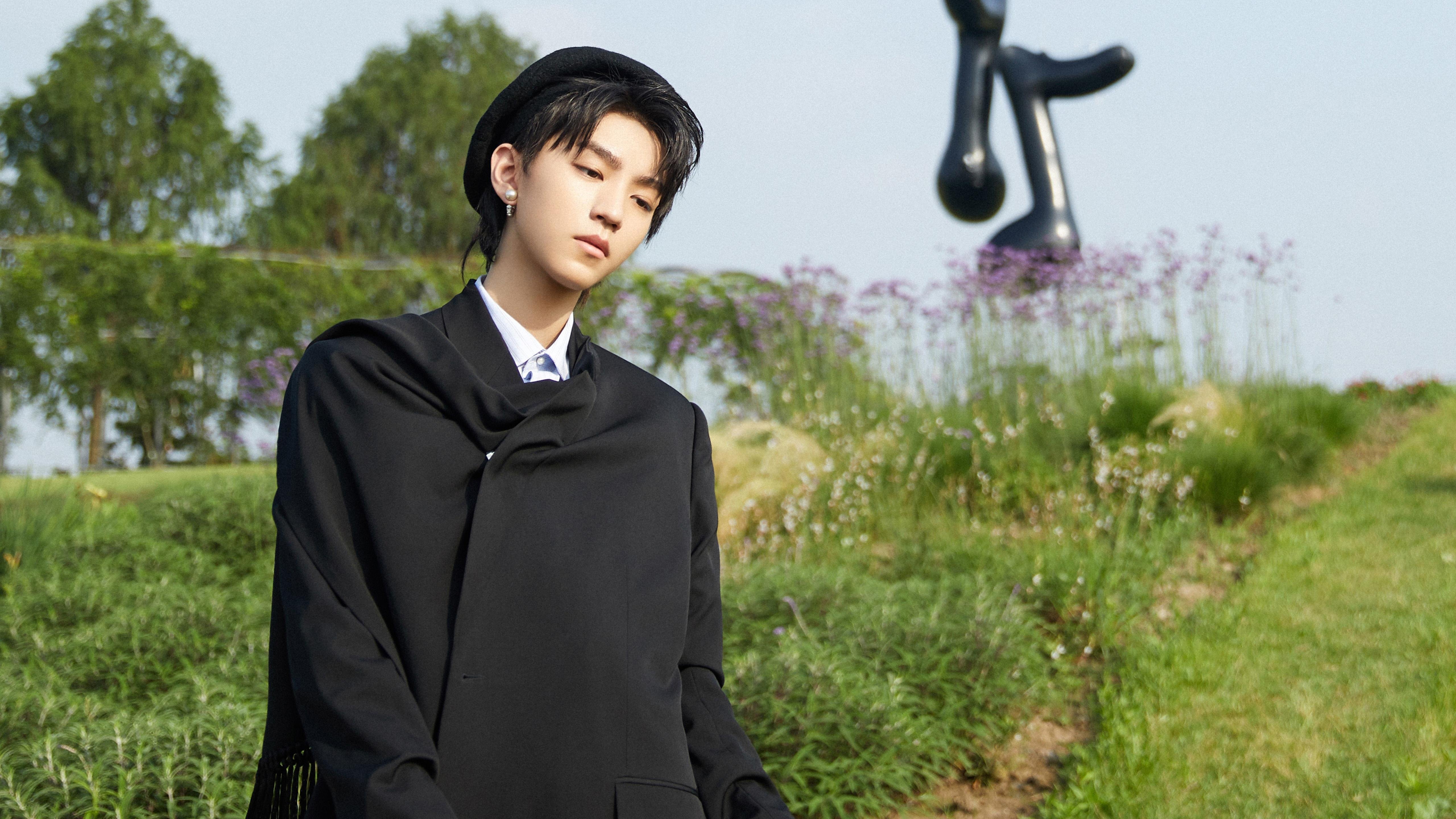 赛道与国境，当苏亚雷斯的防守线映照比利时的封锁令