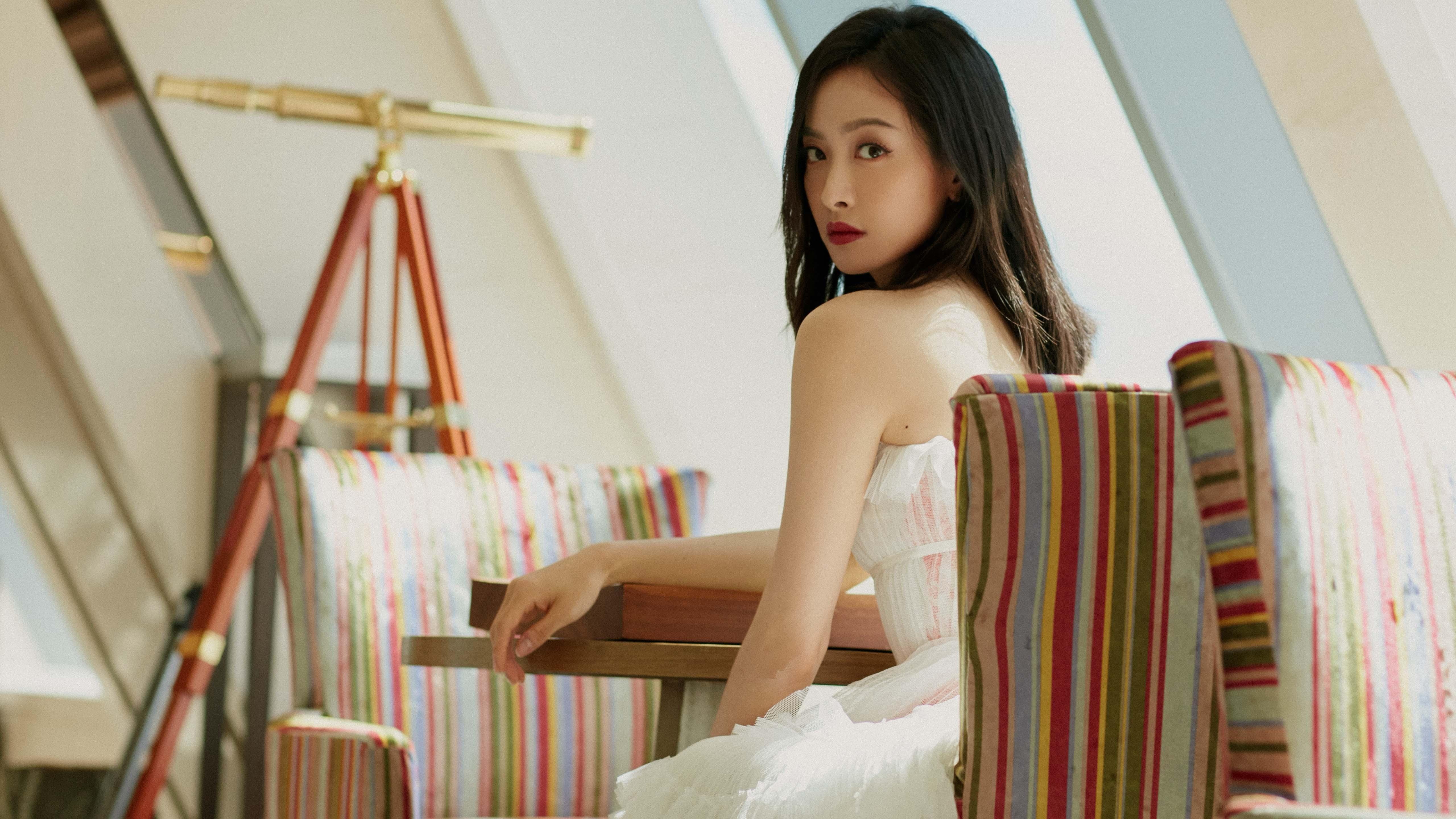 平行时空的哨响,杜兰特50分弑旧主,黄蜂淘汰赛碾过北京首钢