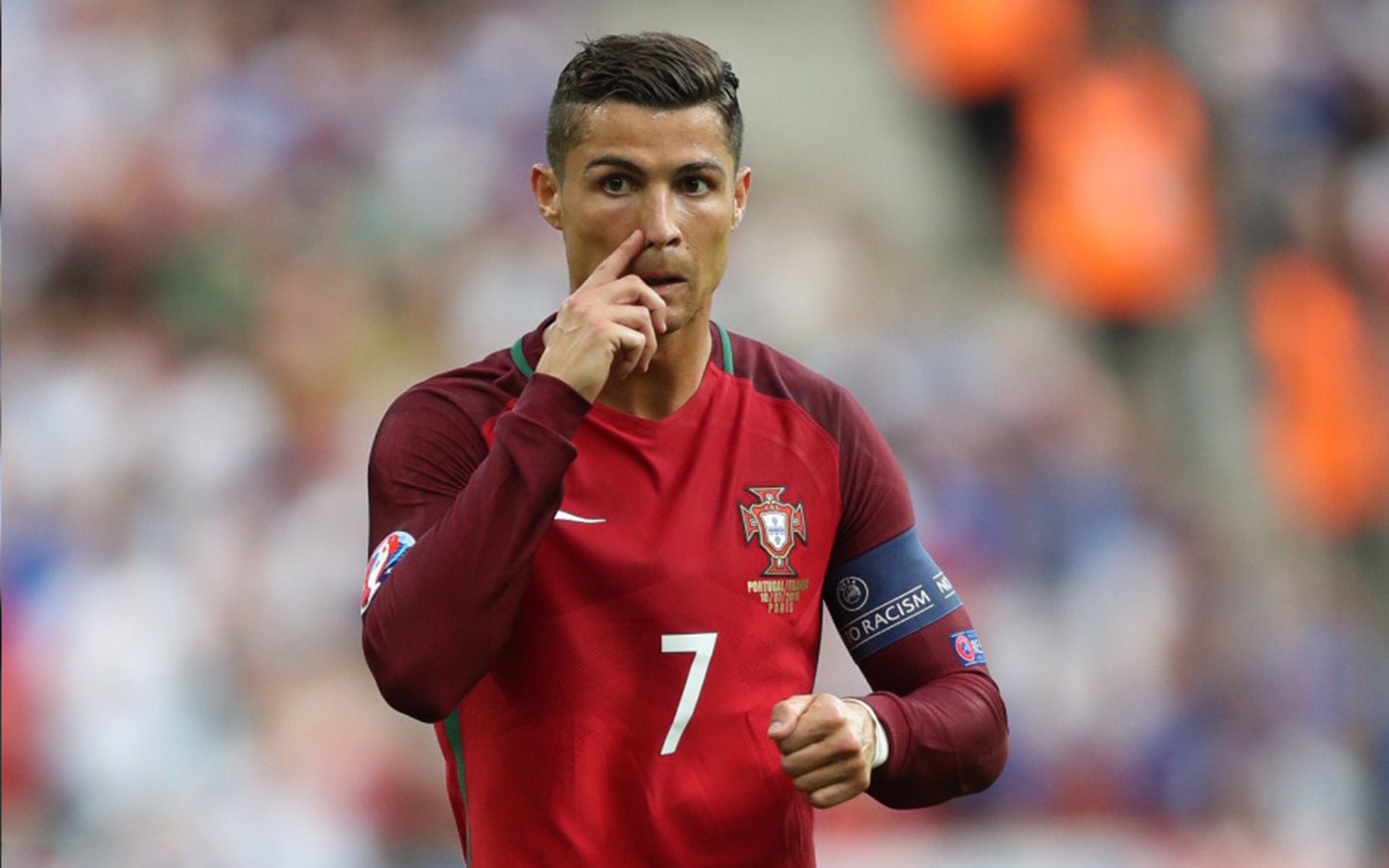 精密仪器与狂野生灵,当韩国的手术刀遇见迪巴拉的刺绣